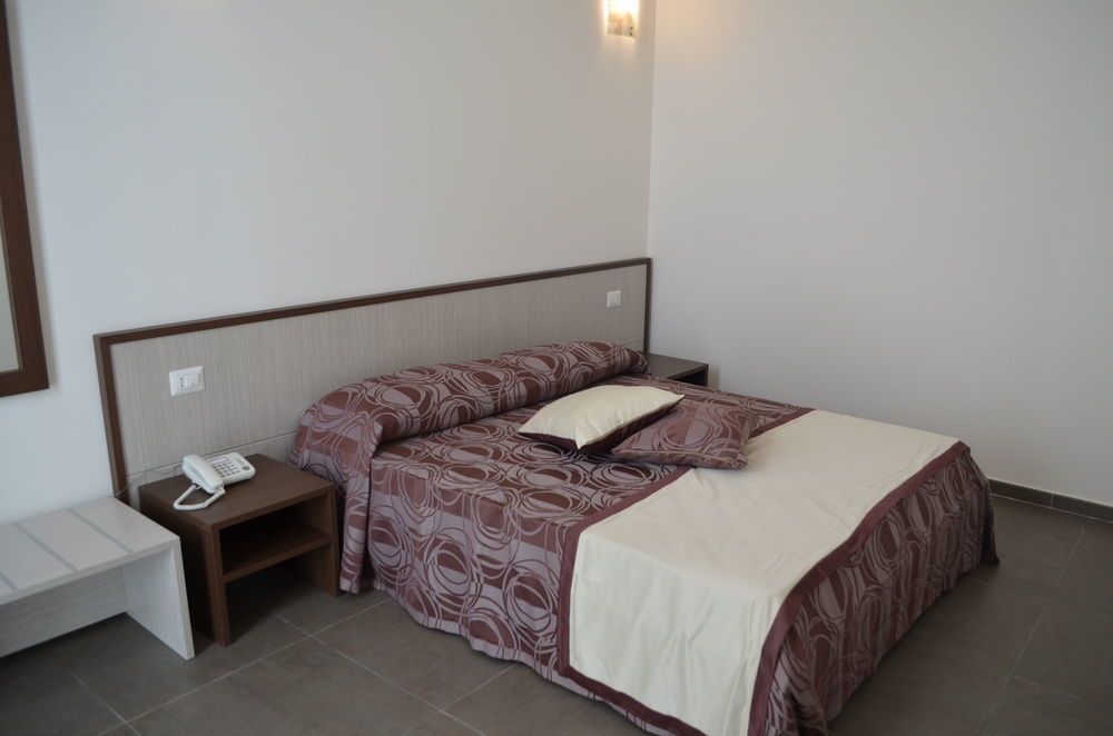Hotel Eubea Reggio di Calabria Ngoại thất bức ảnh