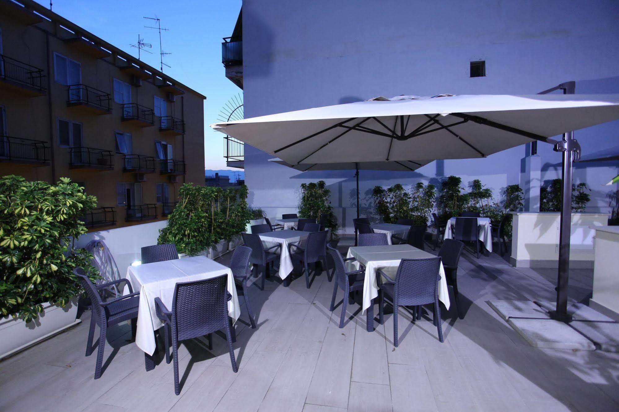 Hotel Eubea Reggio di Calabria Ngoại thất bức ảnh