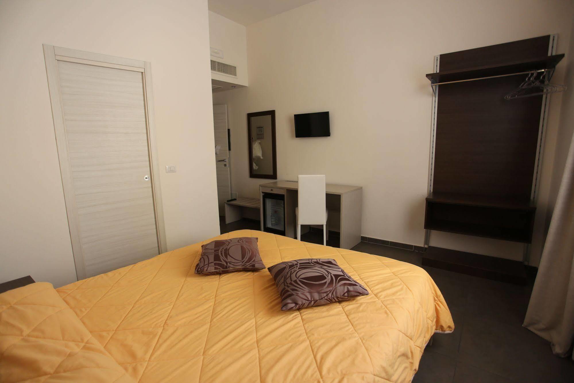 Hotel Eubea Reggio di Calabria Ngoại thất bức ảnh