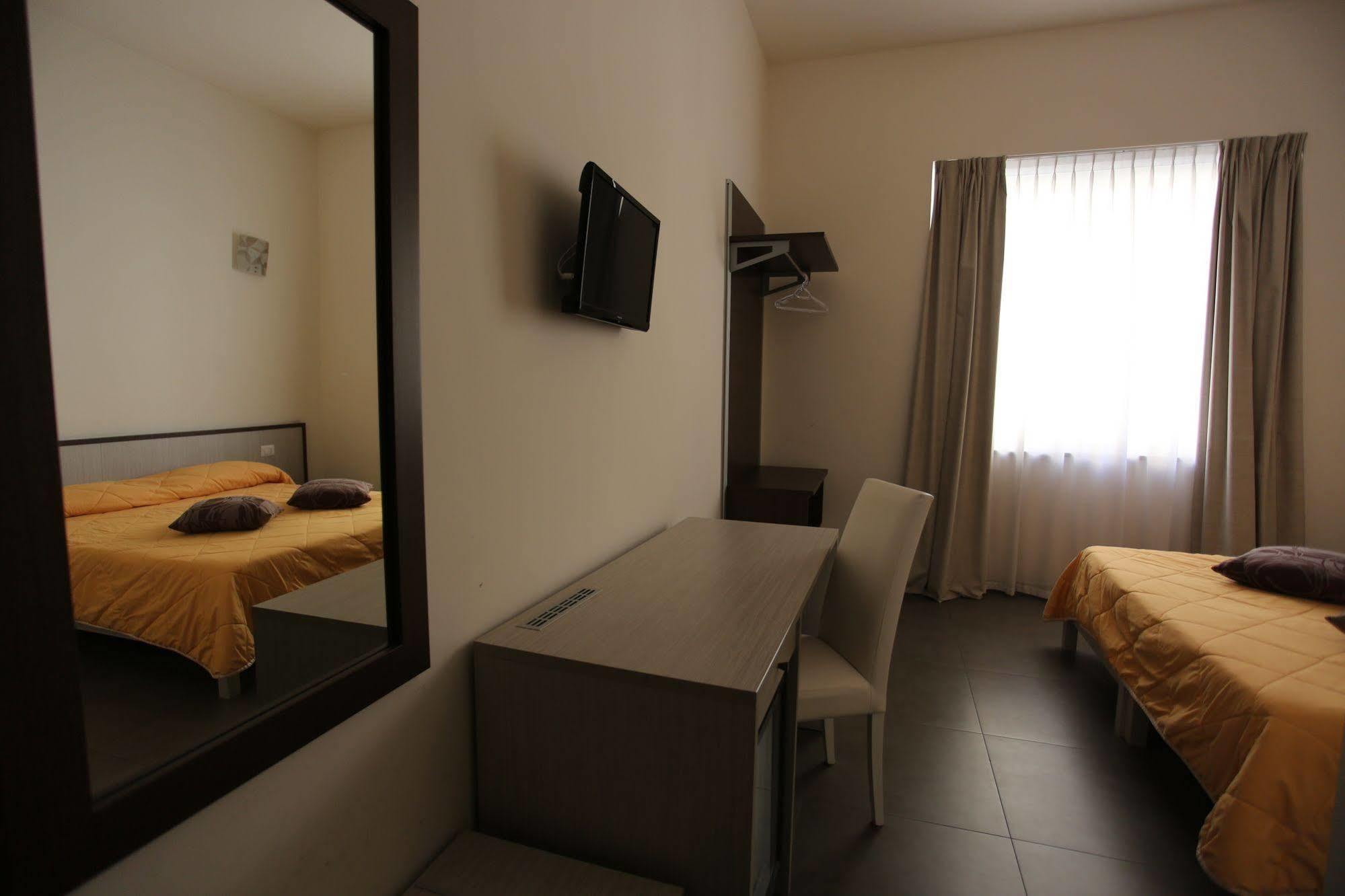 Hotel Eubea Reggio di Calabria Ngoại thất bức ảnh